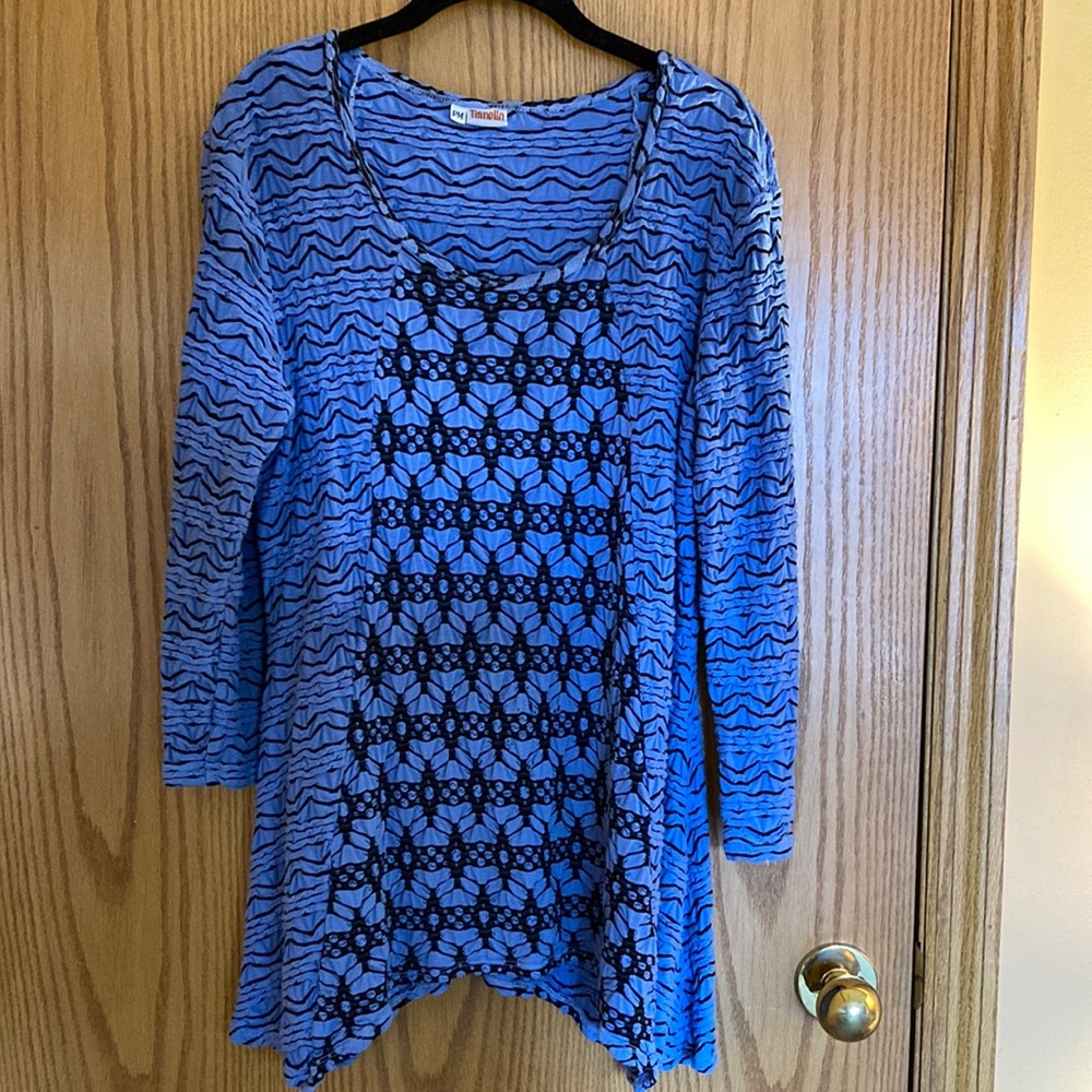 Abstract Patterned/Textured 3/4 Sleeve Tianello F… - image 1